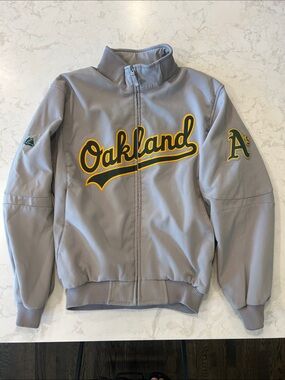 Oakland A's Majestic Therma Base Grey Men’s Zip Jacket with Embroidered Script M